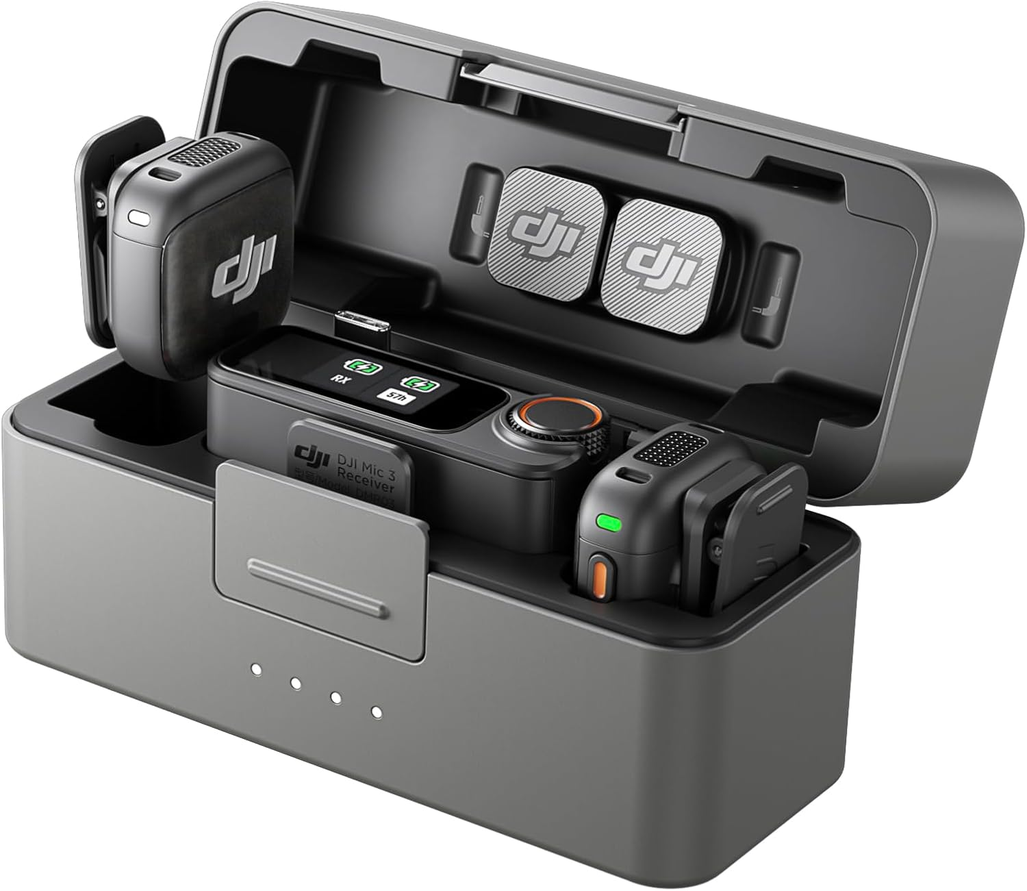 DJI Mic 3のトランスミッター、レシーバー、充電ケース